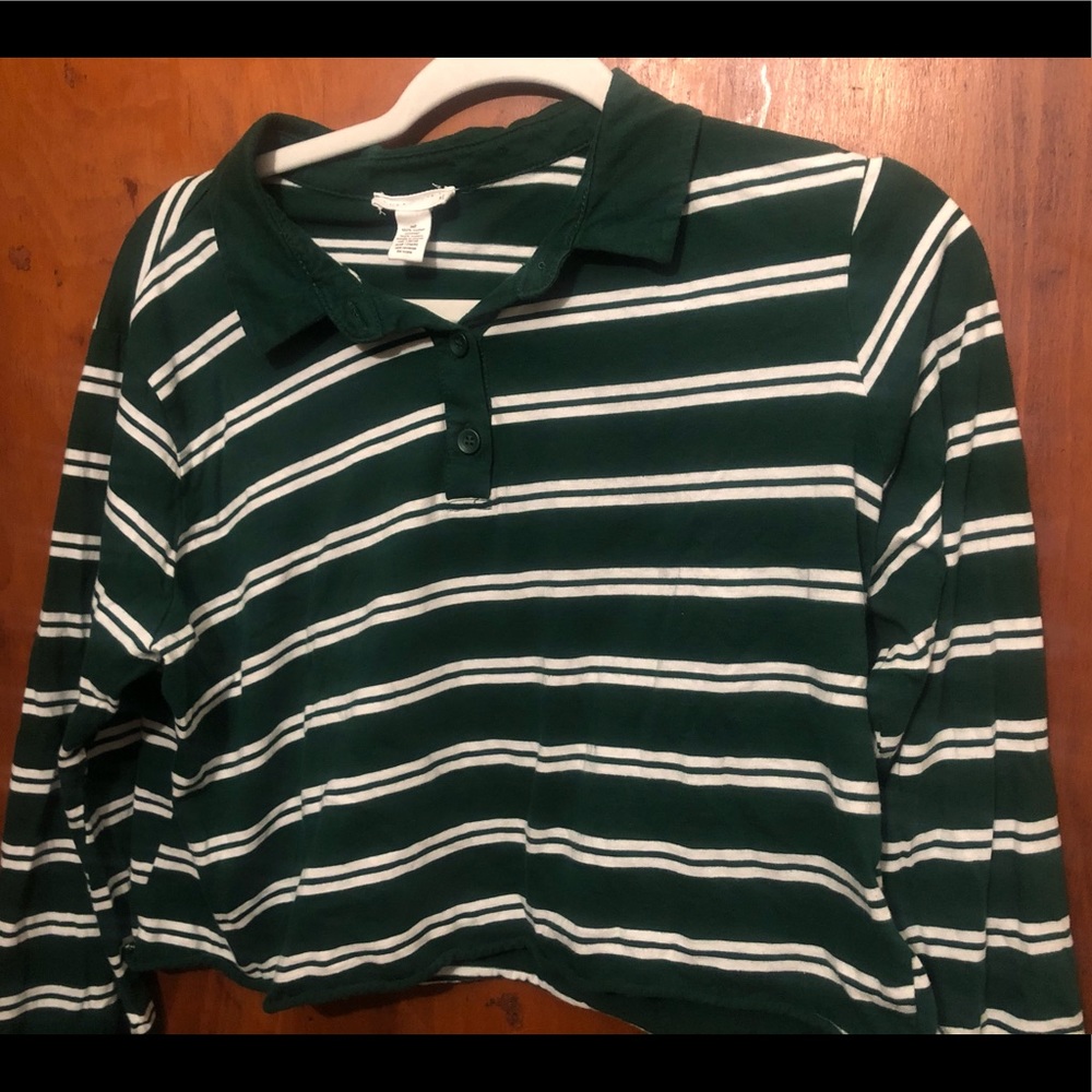 Tilly’s full tilt cropped long sleeve 💚